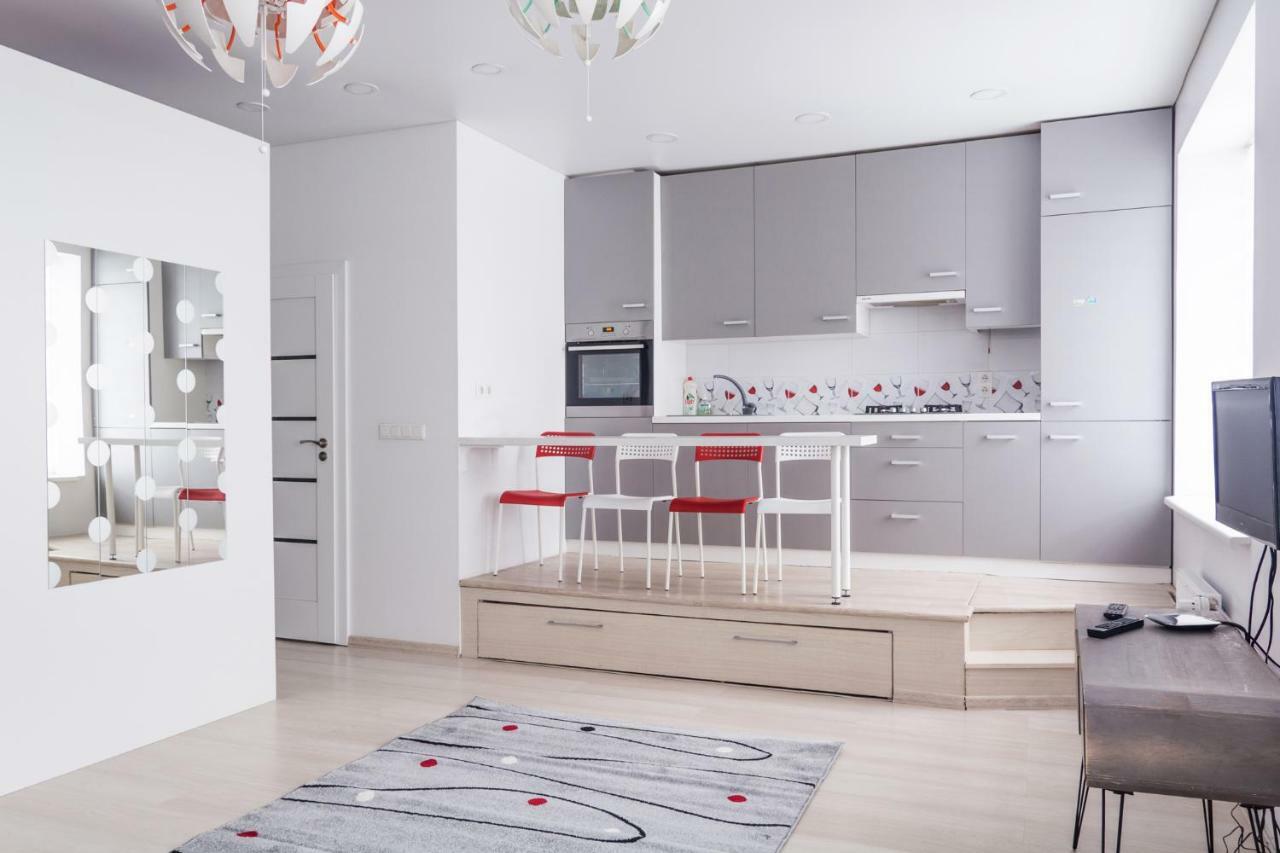 Sandra Apartamentai Kaunas Buitenkant foto